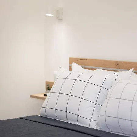 Apartmán Center Of Ble Property5 *