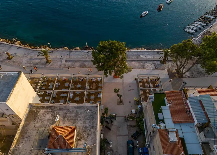 Center Of Ble Property5 Apartament *